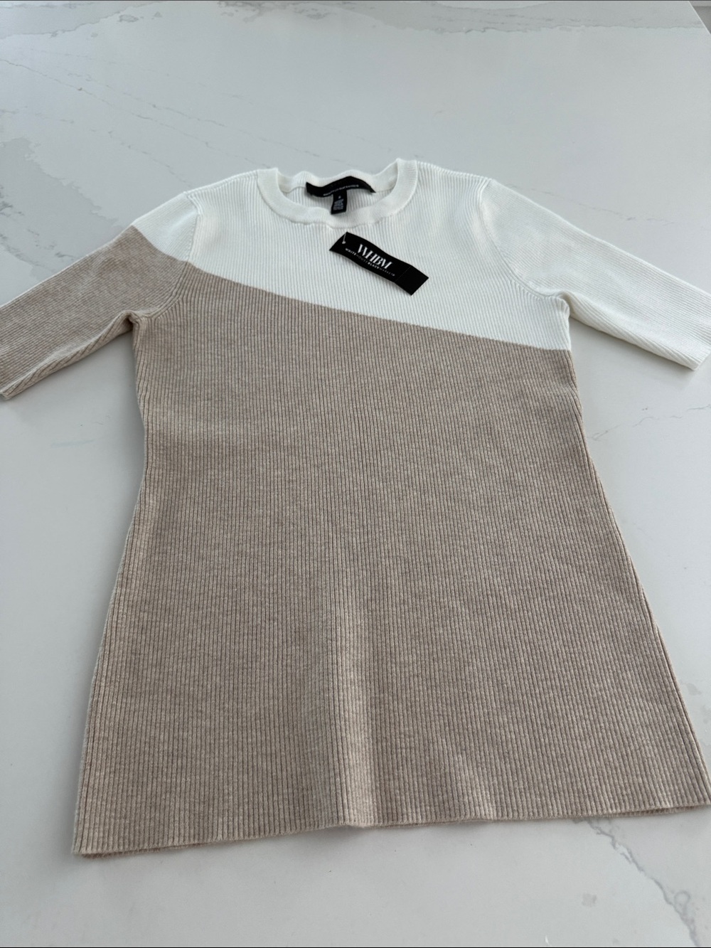 White House Black Market White and Beige Ribbed Knit Top
